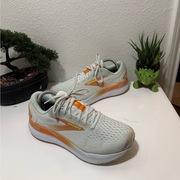 Brooks Women's Athletic Shoes - White and Orange - Picture 5 of 5